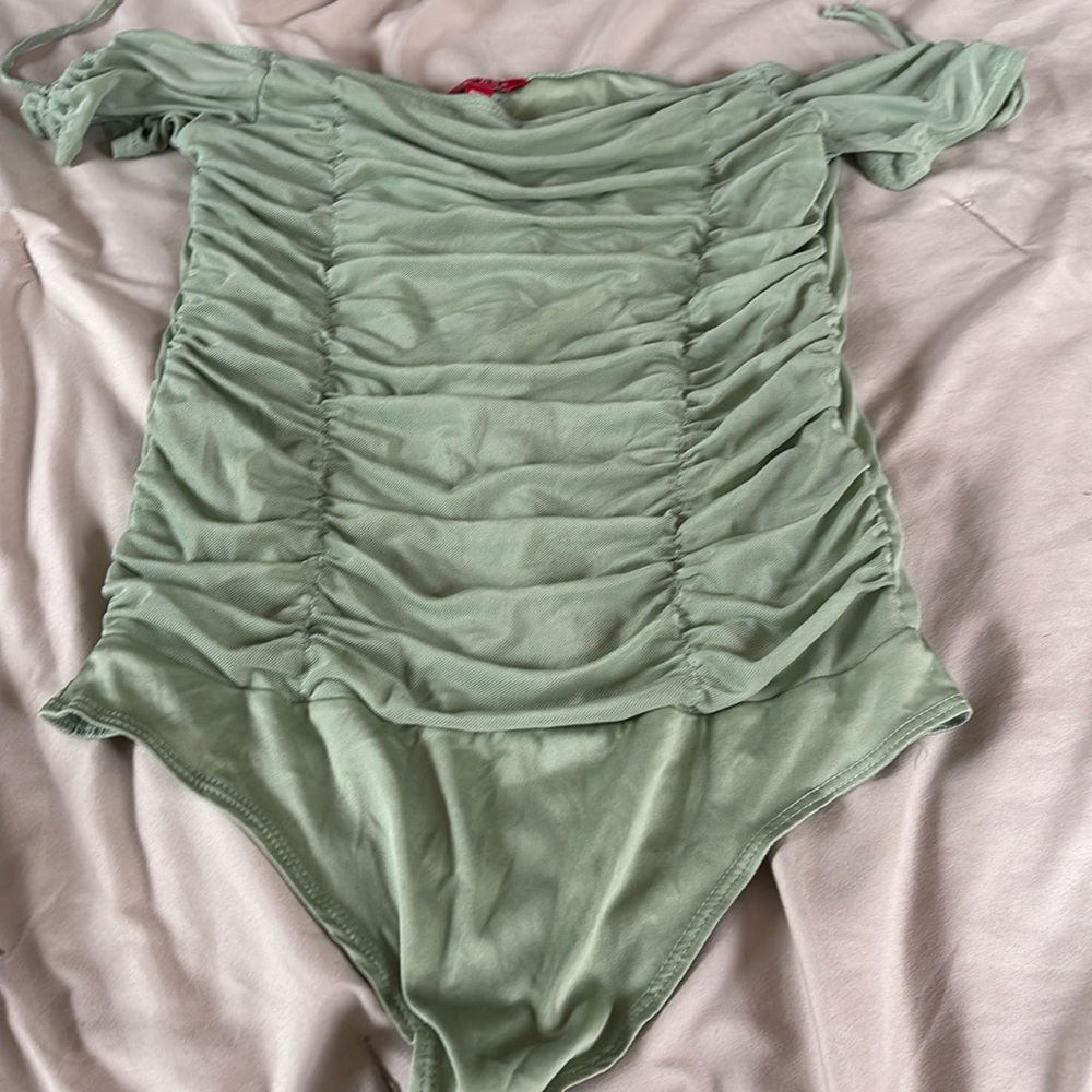 Guess bodysuit